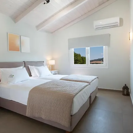 Villa Grappolo Lefkada - Vilana Ideal For Families And Small Groups